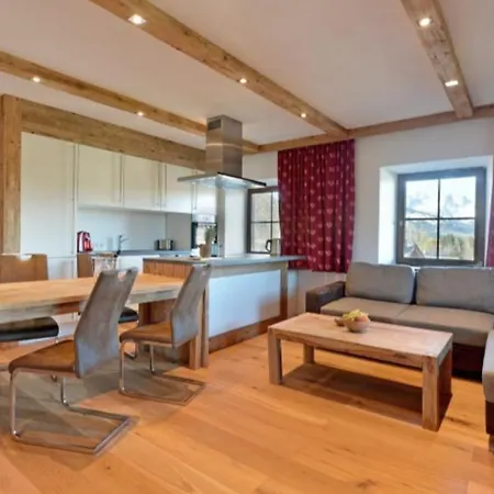 Апартаменты Poellhof